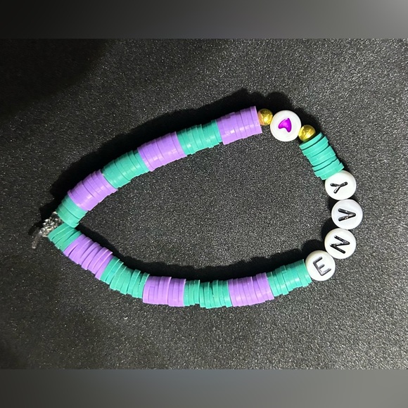 Envy (Inside Out) Heishi Bracelet - Picture 9 of 9